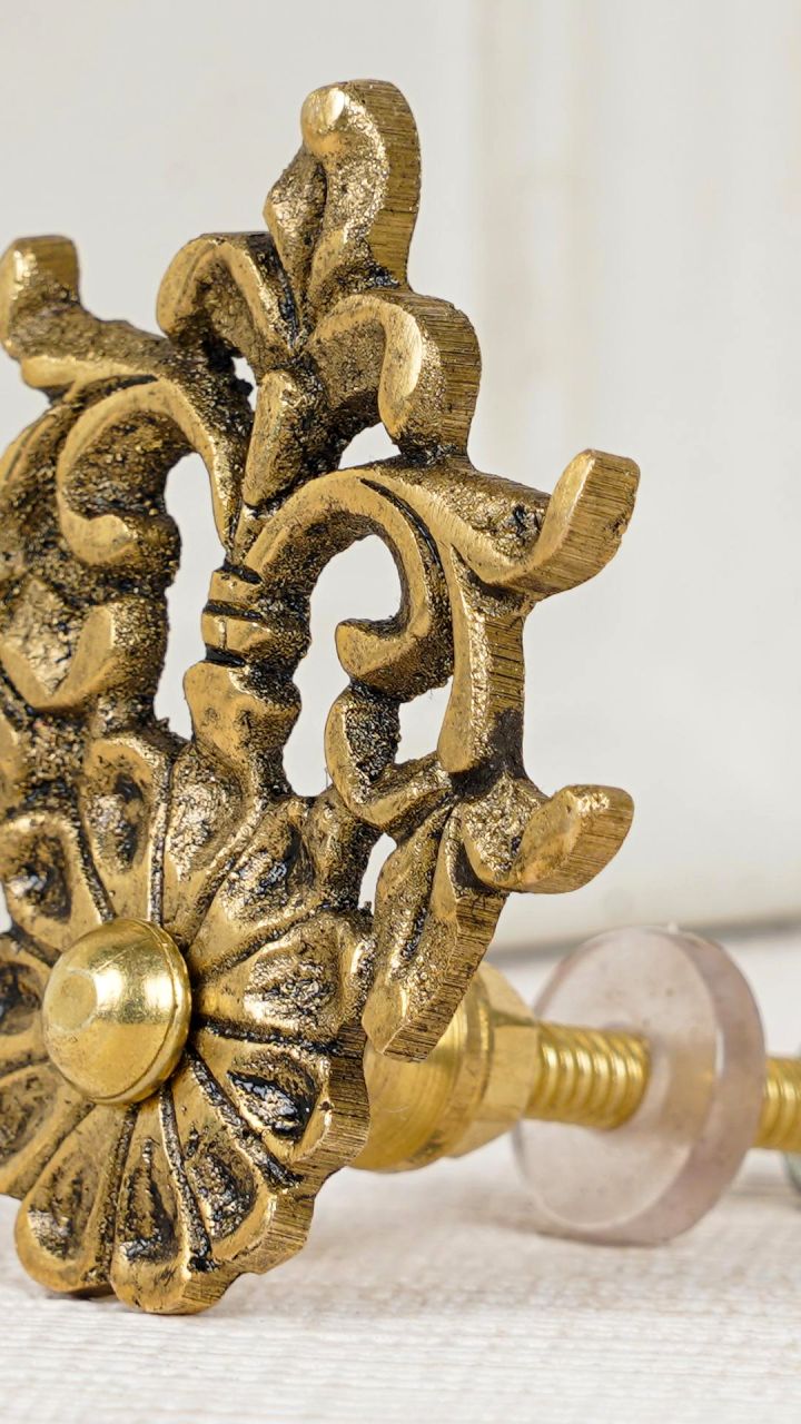 Brass Knobs vs Other Materials Which is Better for Your Home?